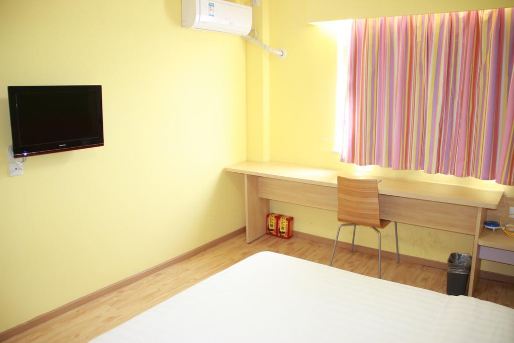 7Days Inn Guangzhou Zhongda North Gate Square Exterior photo